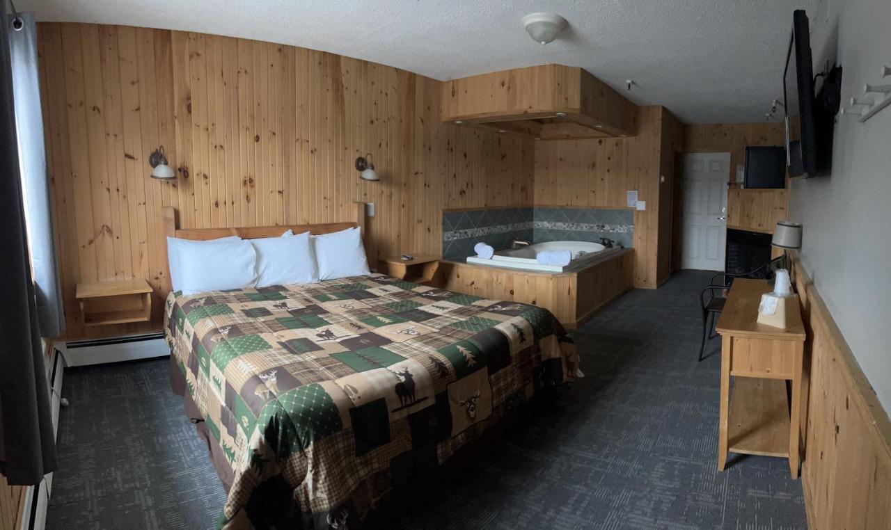 Vacationland Inn & Suites Brewer Buitenkant foto